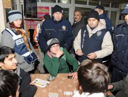 Manisa’da Çeşitli Suçlardan Aranan 12 Kişi Yakalandı