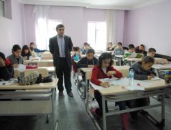 Hakkari Anafem Dershanesi 'Altın Çocuk' Yarışması Düzenledi