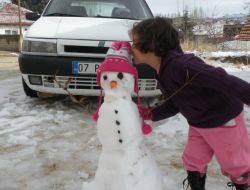 Elmalı, 2012'ye Kar İle 'Merhaba' Dedi