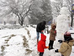 Başkent Yeni Yılda Beyaza Büründü
