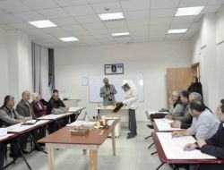Komek'ten Arı Yetiştiriciliği Kursu