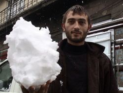 Ardahan'da  Kar Yağışı Etkili Oluyor
