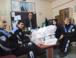 Polis, Öğrencilere 4 Bin Kitap Dağıttı