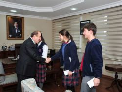 Kızı Sordu, Vali Öztürk Cevapladı!