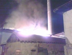 Yozgat'ta Elektrik Kontağından Çıkan Yangın Tarihi Camiyi Yaktı