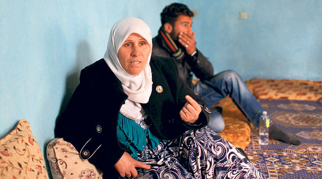 Sınır tümenindeki belgelere el koydu