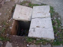 Açık Rögar Kapağı Tehlikeye Davetiye Çıkarıyor