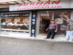 Tezgahın Üstünde Unutulan Altınlar Hırsızlığa Davetiye Çıkardı