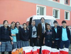 Öğrenciler İhtiyaç Sahiplerine Yardım Yaptı