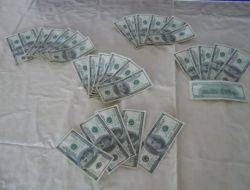 Kaçan araçtan sahte dolar çıktı!