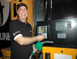 Vatandaş Pompayı Eline Alacak; Depoyu 3,5 Lira Ucuza Dolduracak!