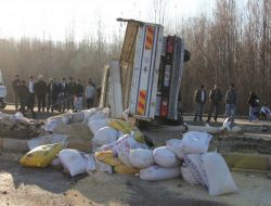 Bingöl'de Trafik Kazası: 2 Kişi Yaralandı