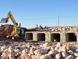 Köyün Sular Altında Kalmasına Neden Olan Köprü Yeniden Yapılıyor