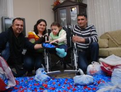 7 Yaşındaki Ilgın'ın Yüzü Mavi Kapaklarla Güldü