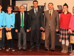 Rektör Bağcı, Madalyalı Servergazili Öğrencilerine Paü’yü Tavsiye Etti