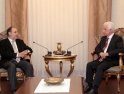 Kapusuz'dan Güney Kıbrıs Ve Ab'ye Samimiyet Çağrısı