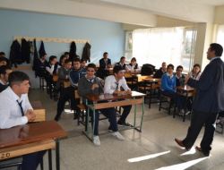 Polisten Liseli Gençlere Terör Semineri