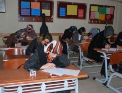 Bu Kez Veliler Sınava Tabi Tutuldu