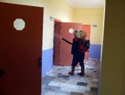 Dokumacı Koleji'nde Domuz Gribine Karşı İlaçlama Yapıldı
