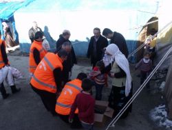 Ançader'den Van'daki Depremzedelere Destek Ziyareti