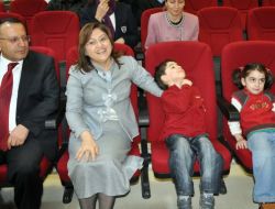 Fatma Şahin Turgut Özal Koleji'ni Gezdi