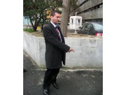 Karakolda Kaybolan Parayı Bulan Eğriboyun: Sahibi Çıkmazsa Para Benimdir