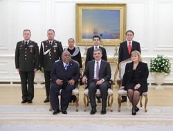 Angola Büyükelçisi Cumhurbaşkanı Gül'e Güven Mektubunu Sundu