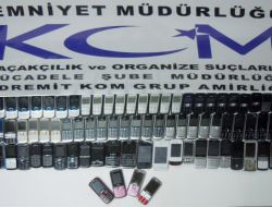 Balıkesir'de 178 Adet Kaçak Cep Telefonu Ele Geçirildi