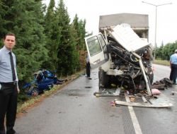 Balıkesir'de Geçen Yıl Mobese Kameralarına Yansıyan Trafik Kazaları