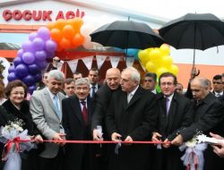 Vali Mutlu: Göztepe Hastanesi'ni Yıkacağız