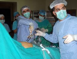 Diyarbakır’da Bir İlk Daha: Göbek Deliğinden Safra Kesesi Ameliyatı Yapıldı