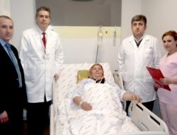 Kapalı Yöntemle Fıtık Ameliyatı Kilolu Hastaları Sağlığına Kavuşturuyor