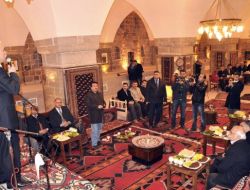 Gazeteciler, Tarihi Kervansarayda Günlerini Kutladı