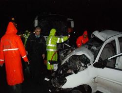 Mersin'de Trafik Kazası: 2 Ölü 13 Yaralı