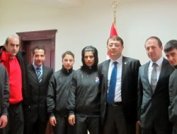 Naturel Kızak Milli Takımı, Kaymakam Esmer'e Başarı Sözü Verdi