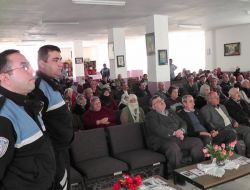 Bor Huzurevi Sakinlerine Polislerden Müzikli Moral