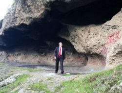 Defineciler Kültür Hazinesini Delik Deşik Ettiler