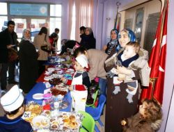 Anasınıfı Öğrencileri, Kardeş Okul İçin Kermes Düzenledi