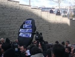 Bdp’lilerden Uludere Protestosu