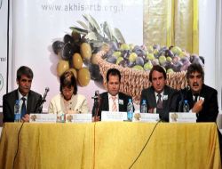 "Türkiye Zeytinde Dünya Lideri Olacak, Fiyat Bizden Sorulacak"