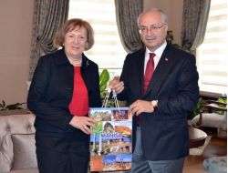 Manisa Valisi Daşöz, Alman Otomotiv Şirketlerini Yatırıma Davet Etti