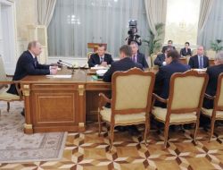 Putin: 2012 Daha Zor Olabilir