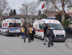 Hasta Taşıyan Ambulans Kaza Yaptı