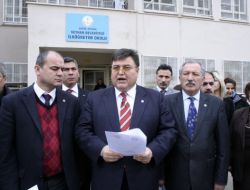 Öğretmenlerin Darp Edilmesine Tepki Gösterdiler