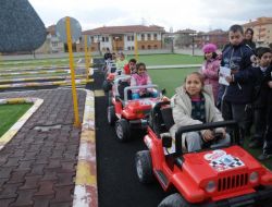 Miniklere Uygulamalı Trafik Eğitimi