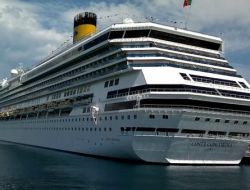 İtalya’da Dev Gemi Karaya Oturdu!