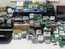 Enerji Vurgununda 8 Kişi Tutuklandı