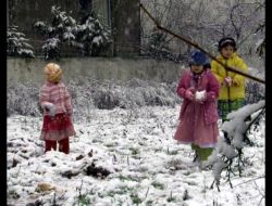 İstanbul'da Çocukların Kar Sevinci