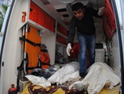 Cinnet Getiren Baba, Eşini Ve 2 Çocuğunu Öldürdükten Sonra Canına Kıydı (2)