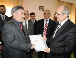 Hizmet İçi Eğitim Kursuna Katılan 60 İmam Sertifika Aldı